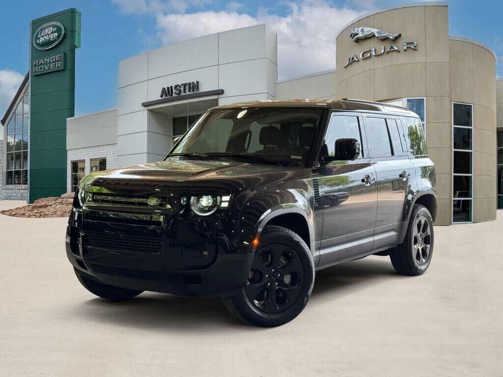 2026 LAND ROVER Defender