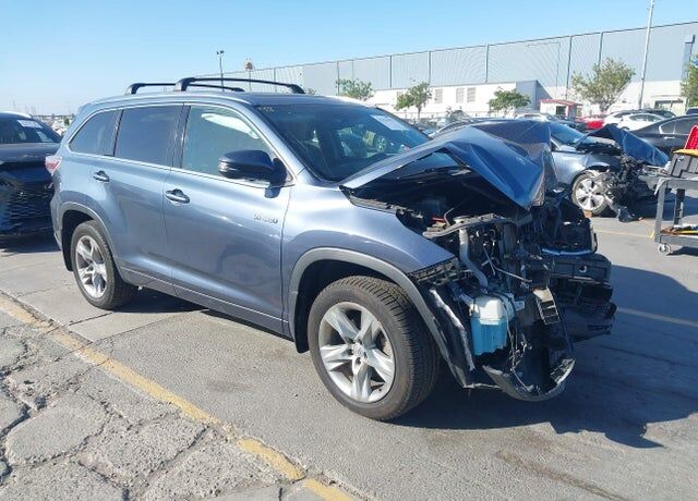 2015 TOYOTA Highlander