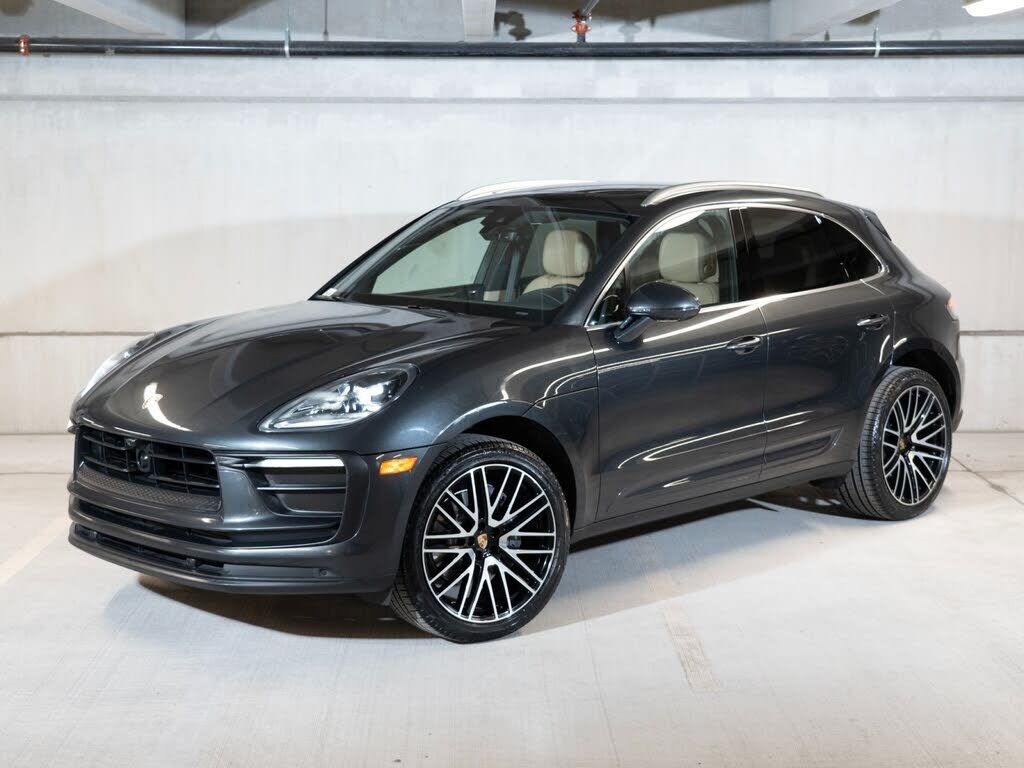 2023 PORSCHE Macan