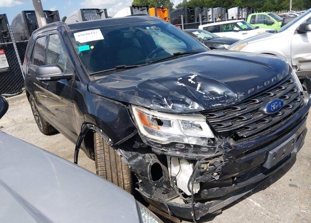2017 FORD Explorer