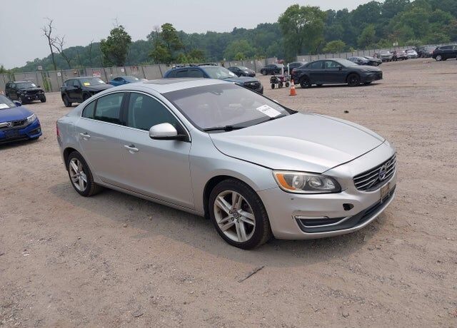 2015 VOLVO S60