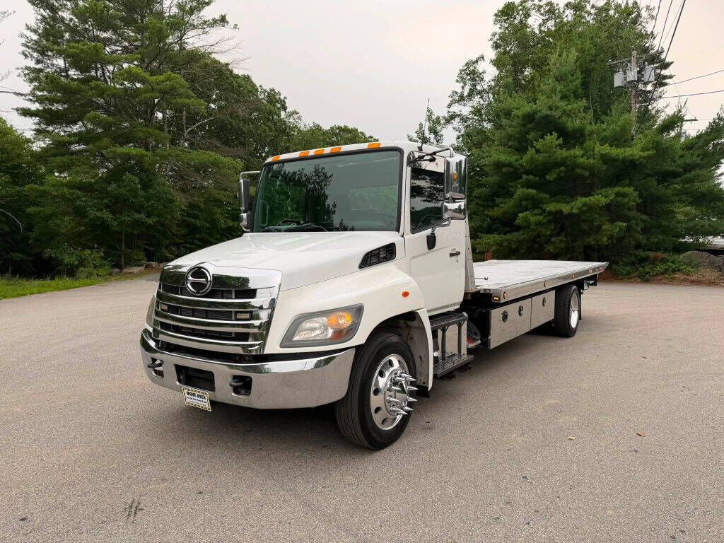 2018 HINO Conventional Type Truck