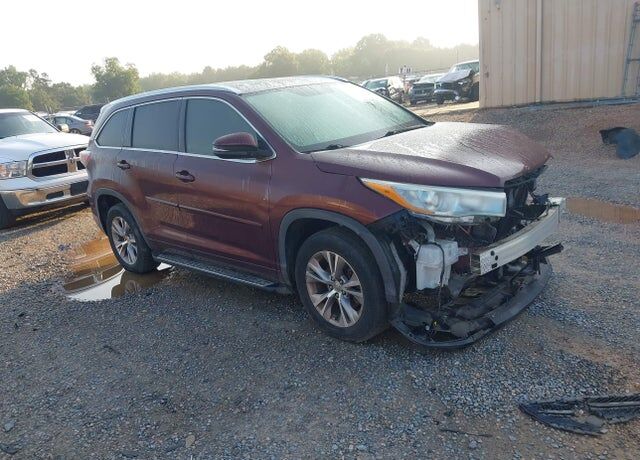 2015 TOYOTA Highlander