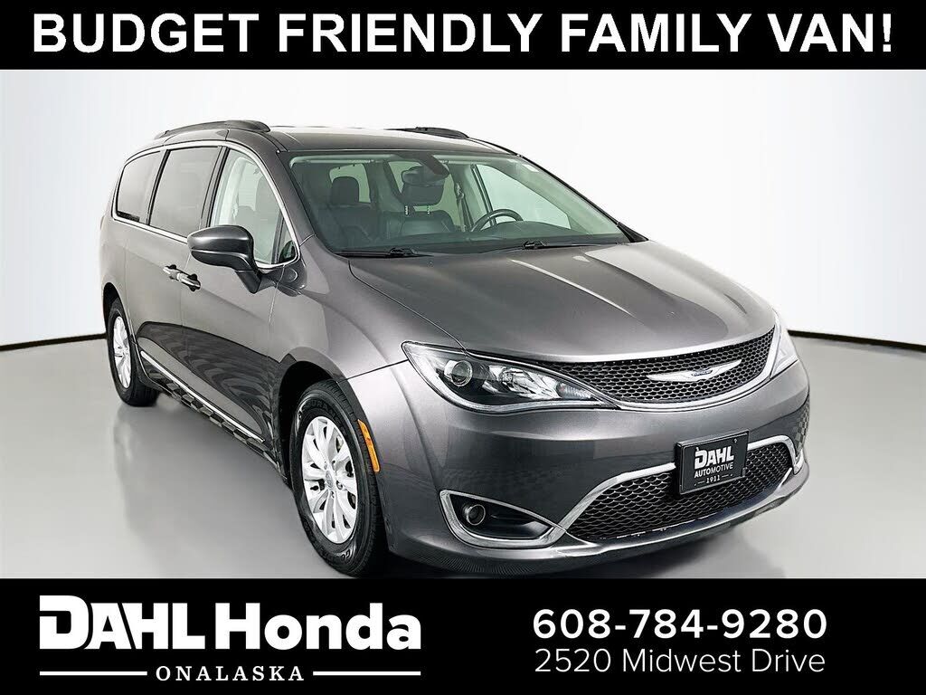 2017 CHRYSLER Pacifica