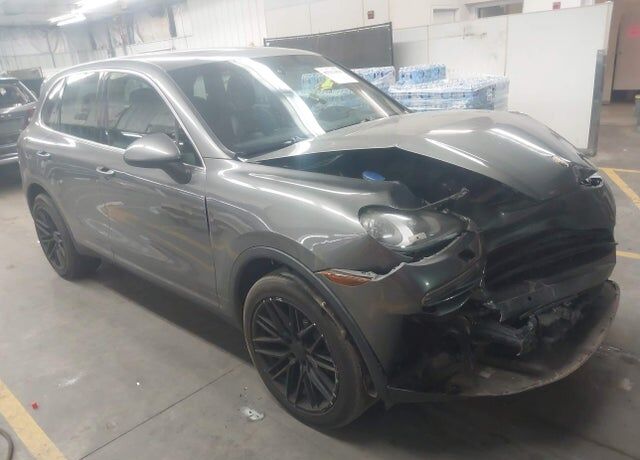 2014 PORSCHE Cayenne