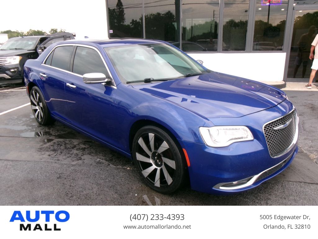 2019 CHRYSLER 300