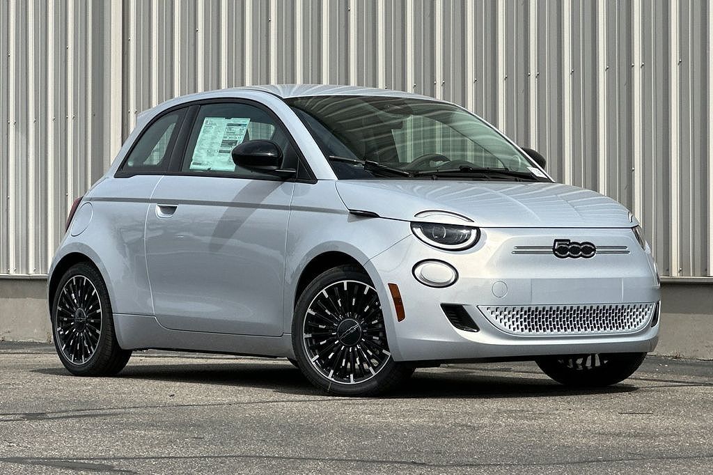 2026 FIAT 500e