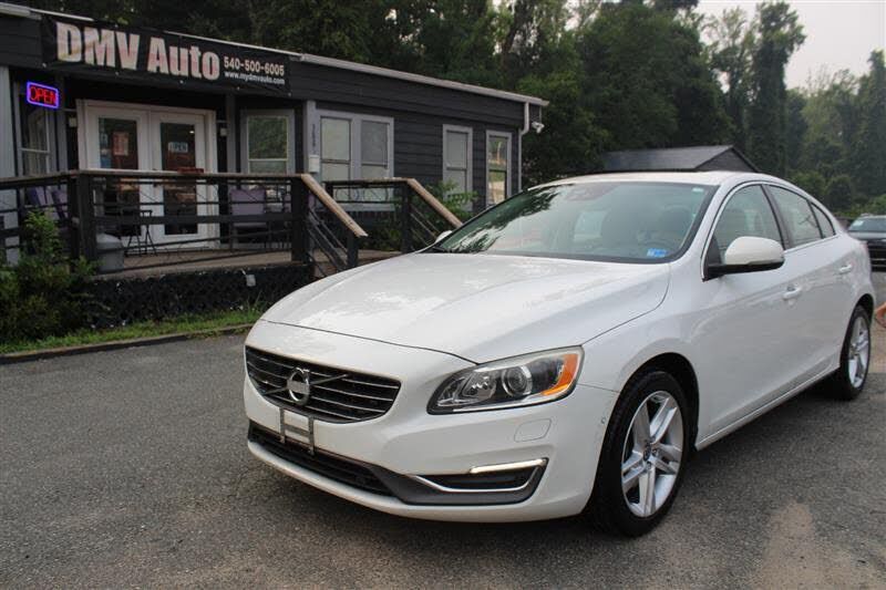 2015 VOLVO S60