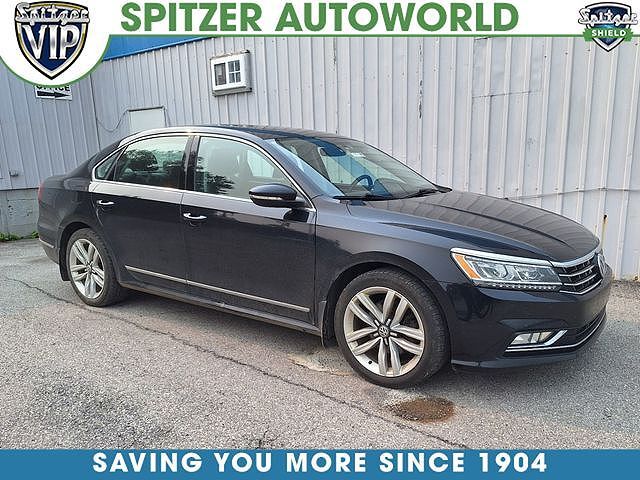 2017 VOLKSWAGEN Passat