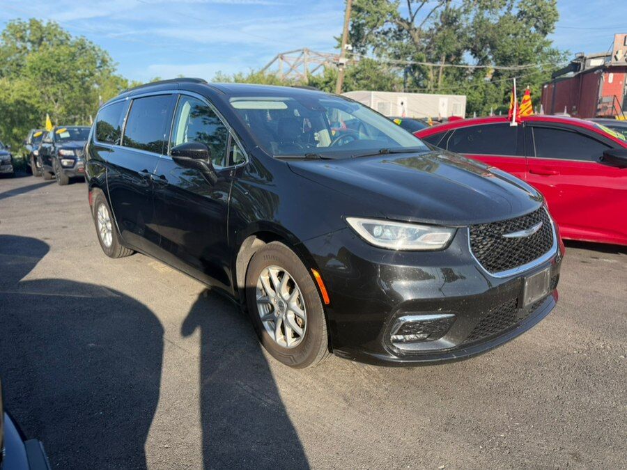 2022 CHRYSLER Pacifica