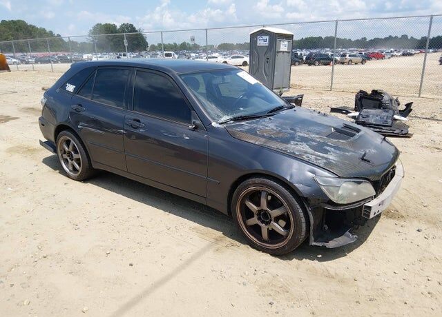 2004 LEXUS IS
