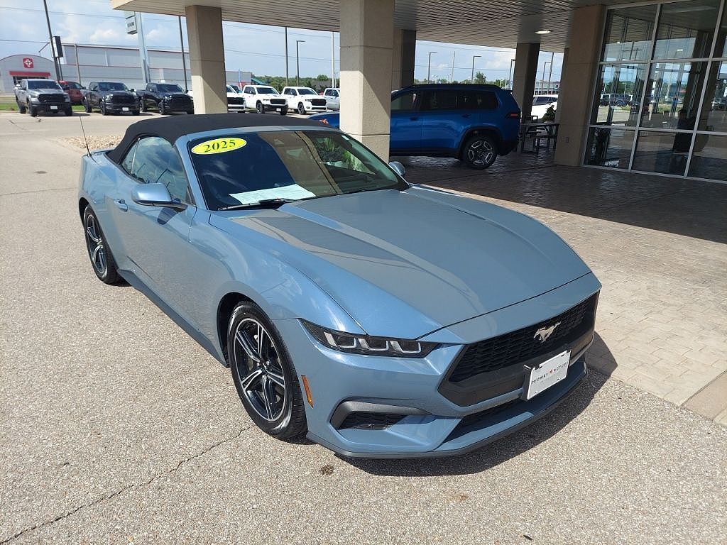 2025 FORD Mustang