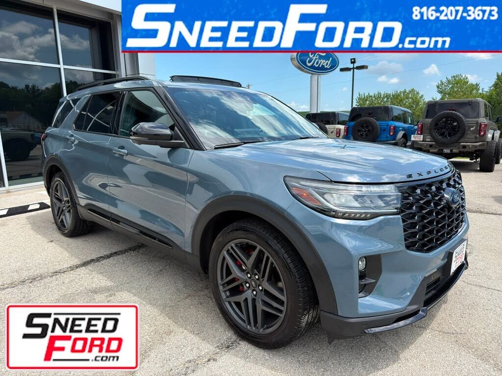 2025 FORD Explorer