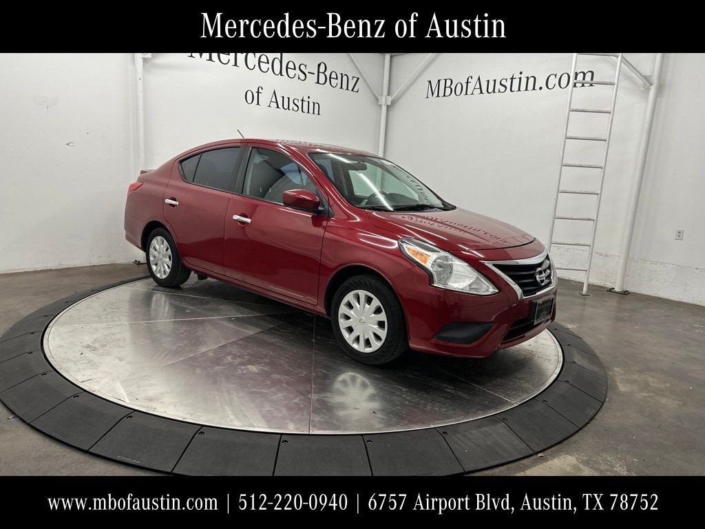 2015 NISSAN Versa