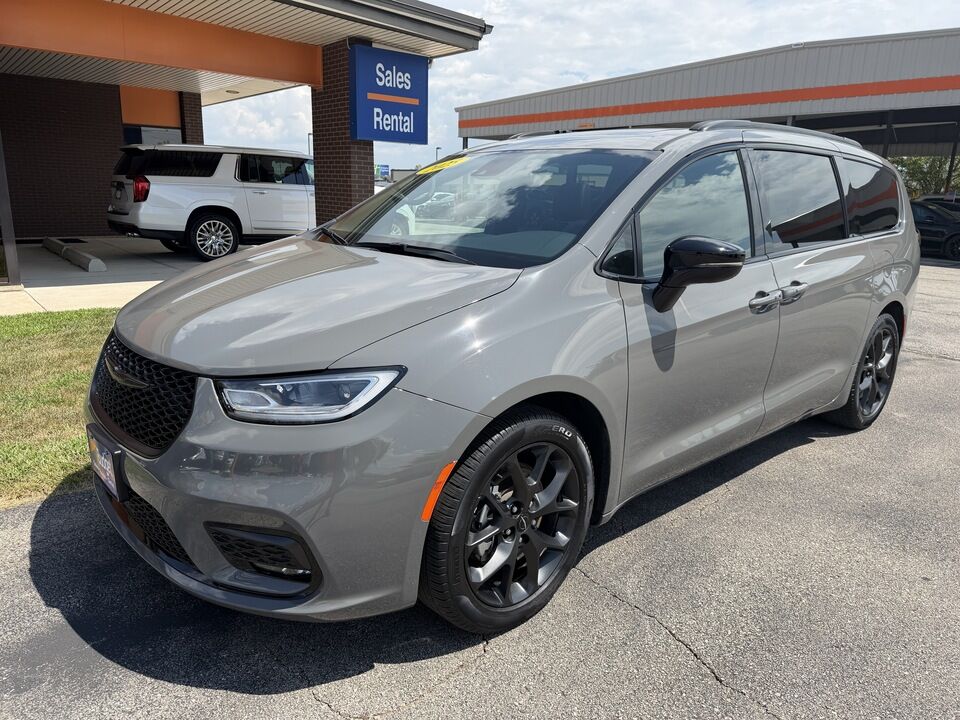 2025 CHRYSLER Pacifica