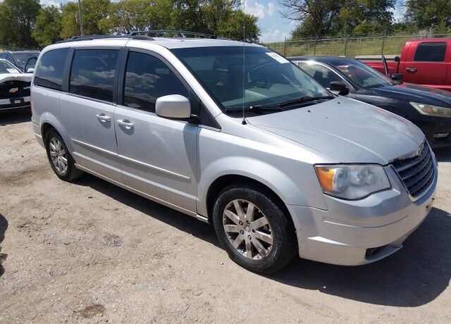 2008 CHRYSLER Town and Country