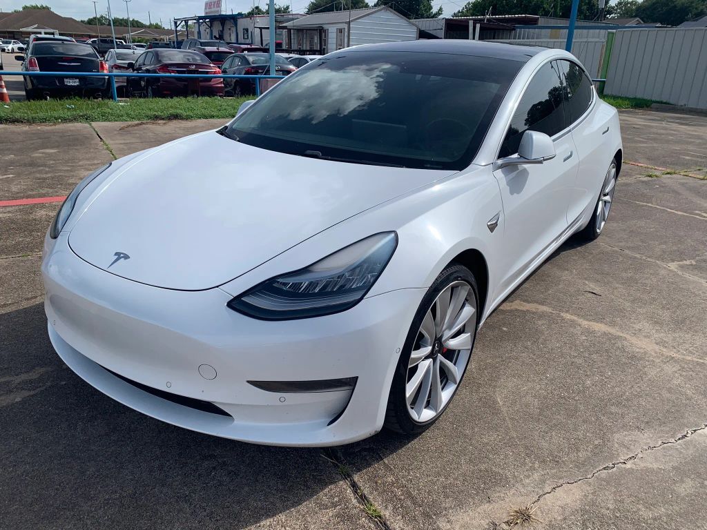 2018 TESLA Model 3