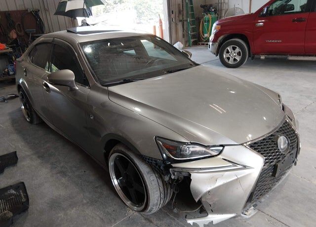 2017 LEXUS IS