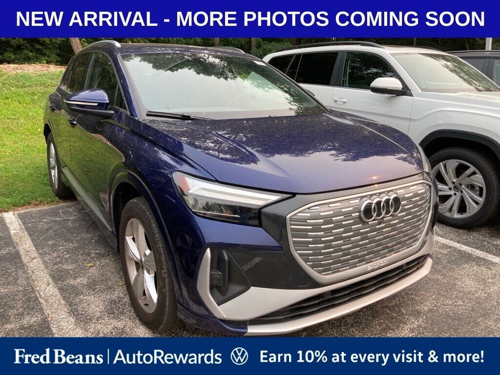 2023 AUDI Q4