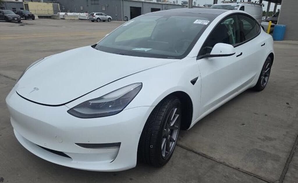 2021 TESLA Model 3
