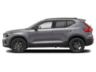 2026 VOLVO XC40