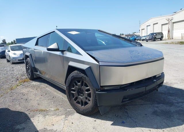 2024 TESLA Cybertruck