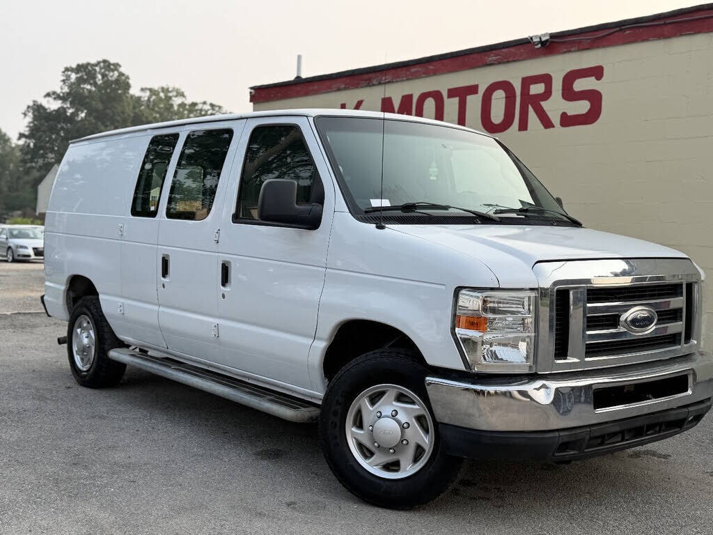 2013 FORD E-250
