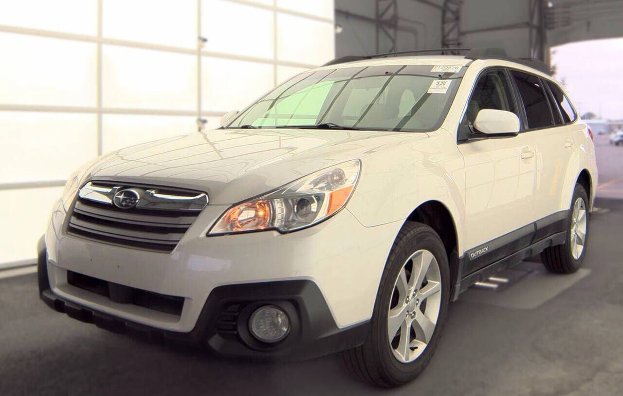 2013 SUBARU Outback