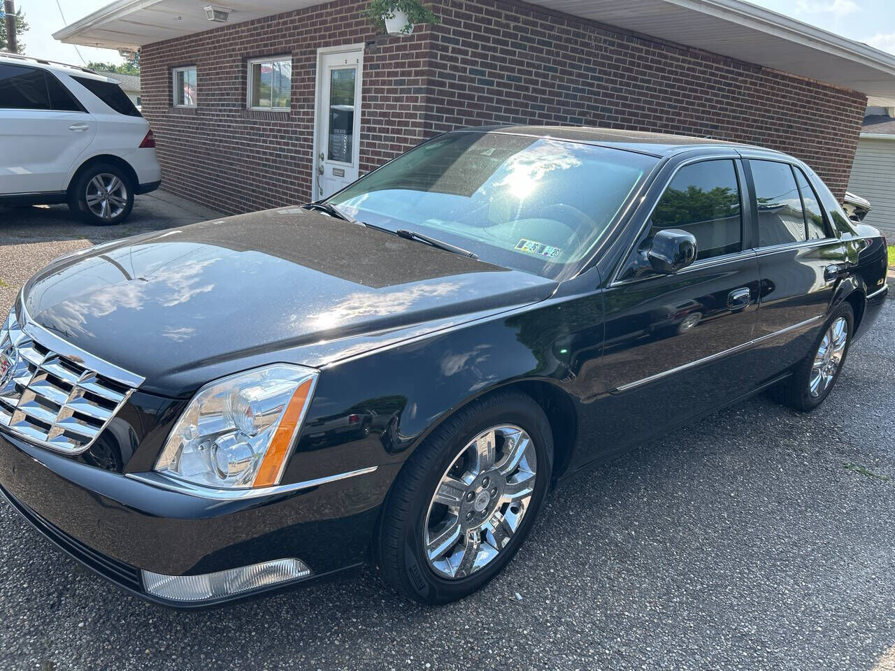 2011 CADILLAC DTS