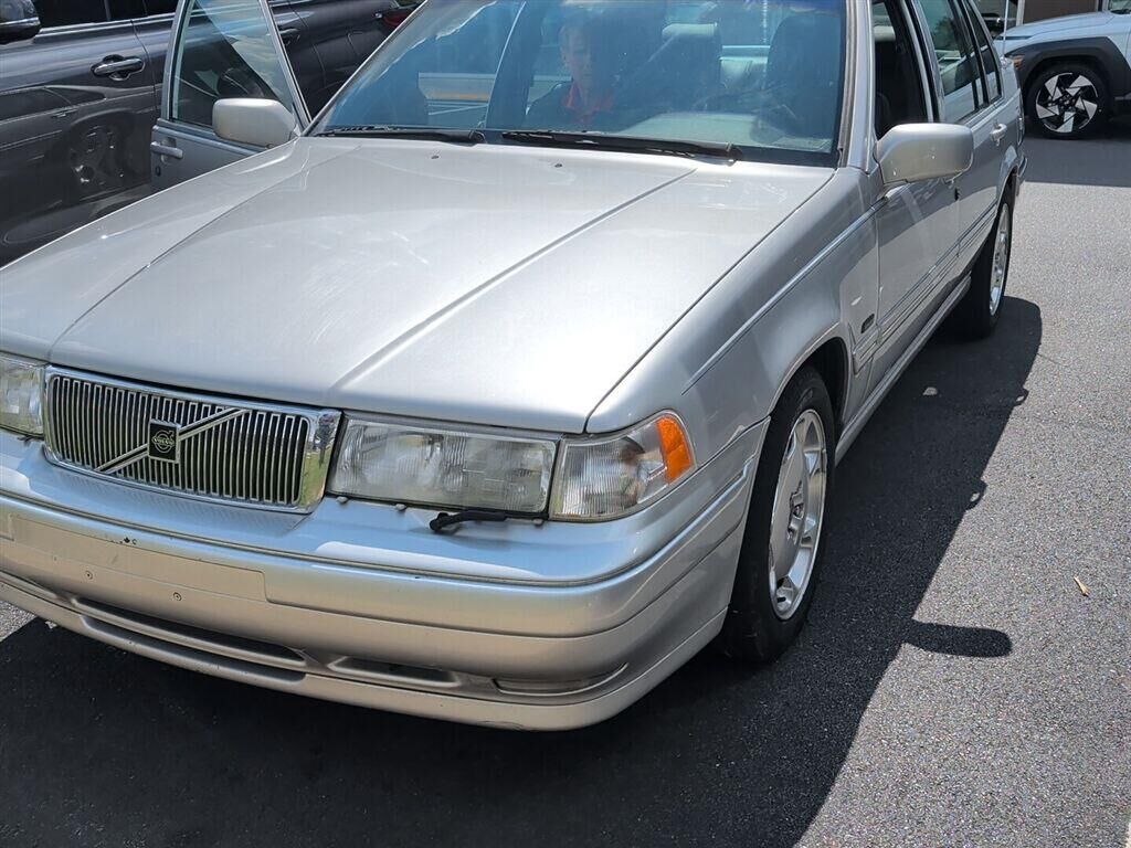 1998 VOLVO S90