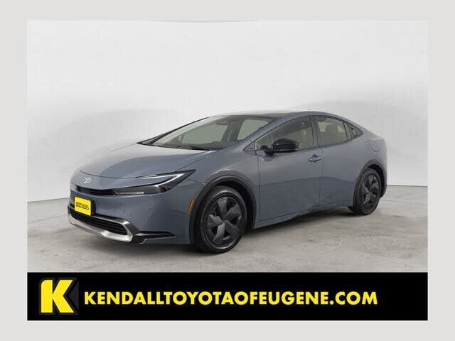 2025 TOYOTA Prius