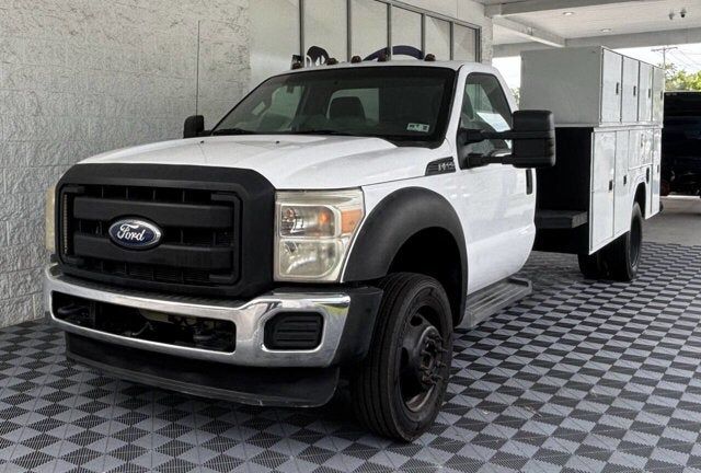 2011 FORD F-550