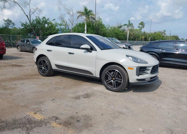2021 PORSCHE Macan