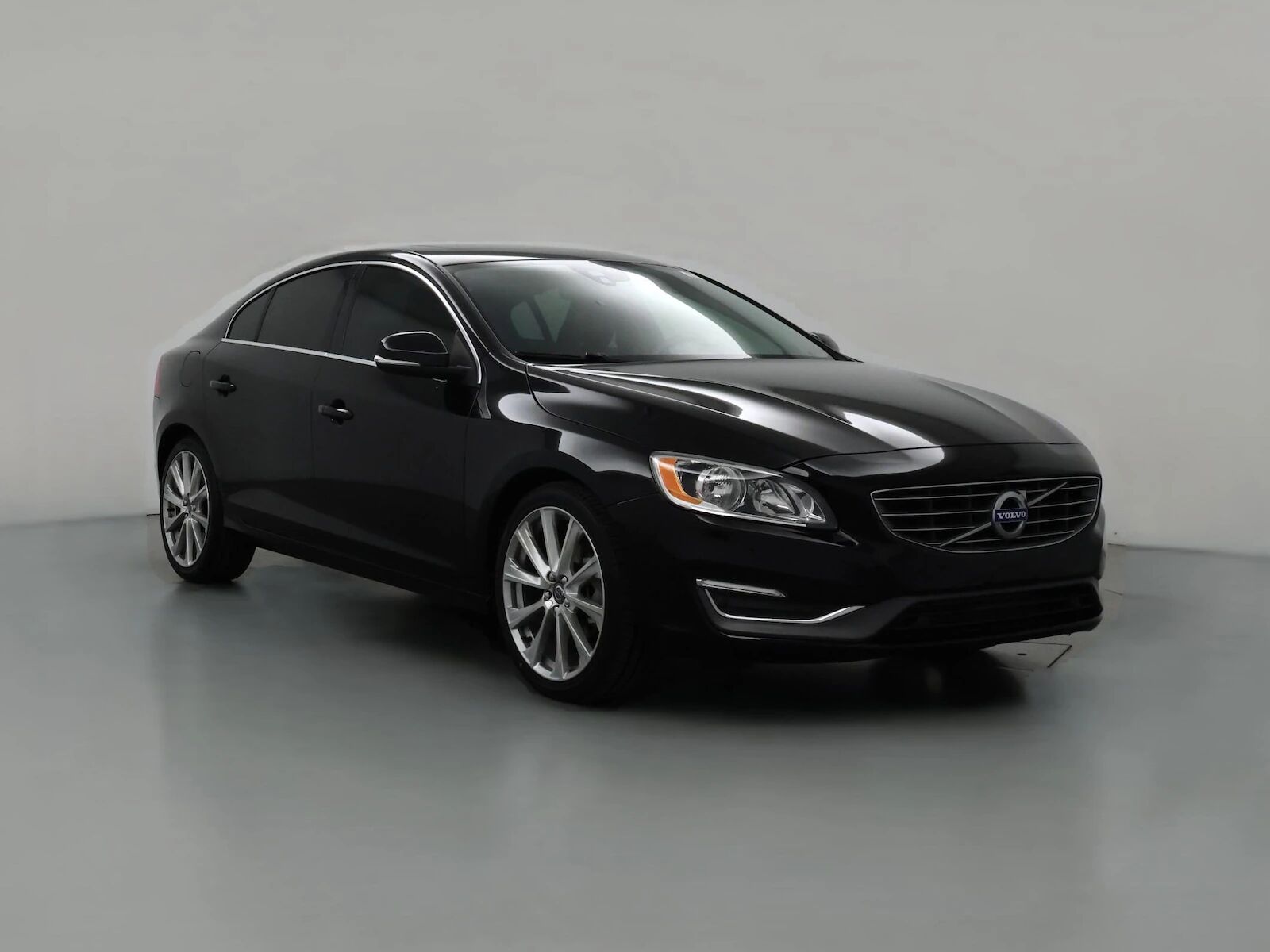 2018 VOLVO S60