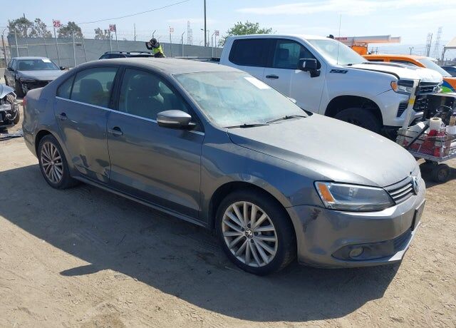 2014 VOLKSWAGEN Jetta