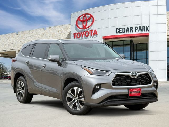2026 TOYOTA Highlander