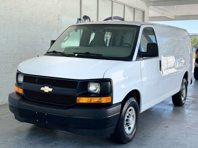 2017 CHEVROLET Express