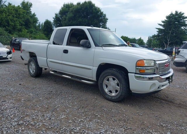 2005 GMC Sierra