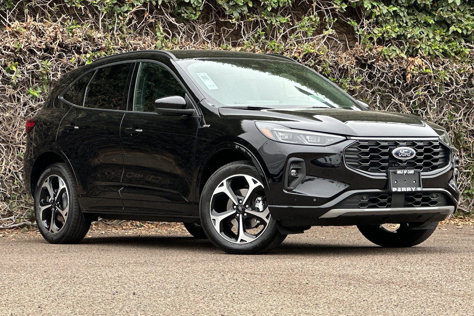 2024 FORD Escape