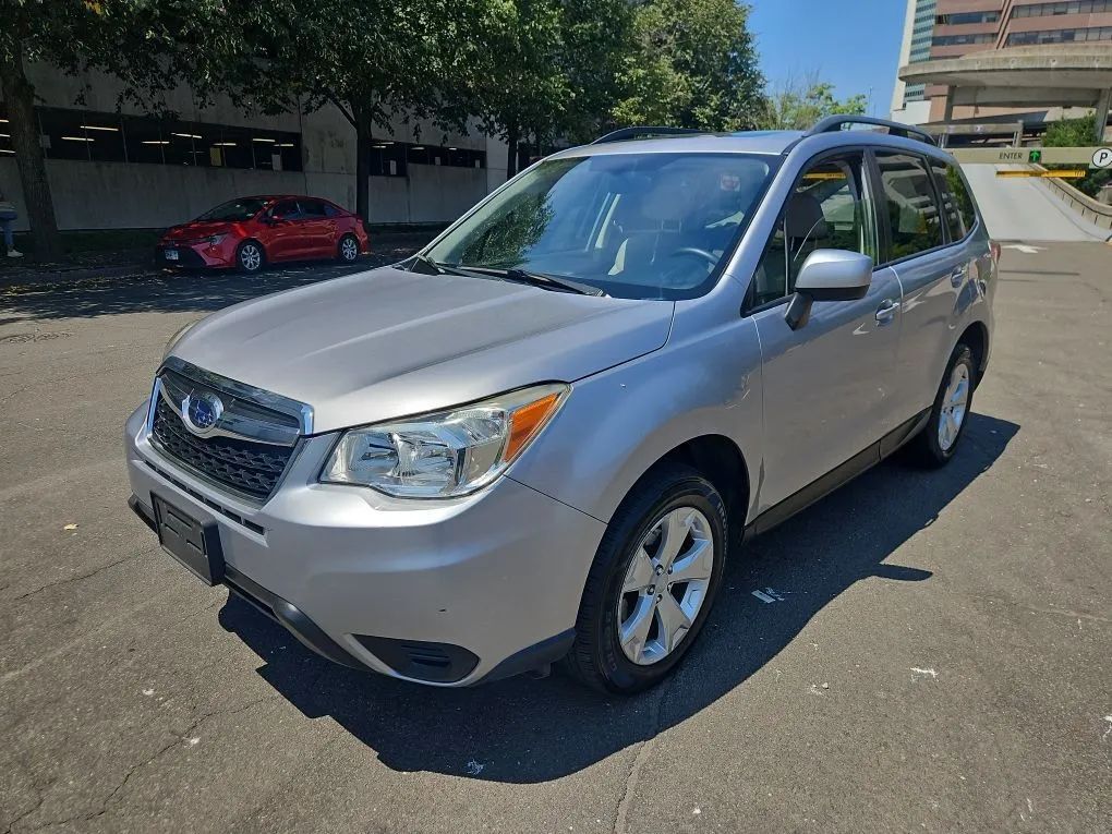 2016 SUBARU Forester