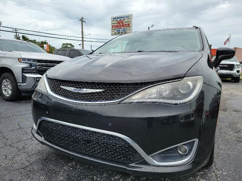 2019 CHRYSLER Pacifica