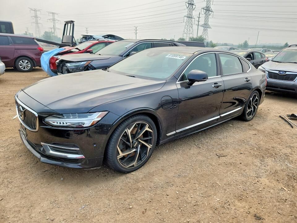 2019 VOLVO S90