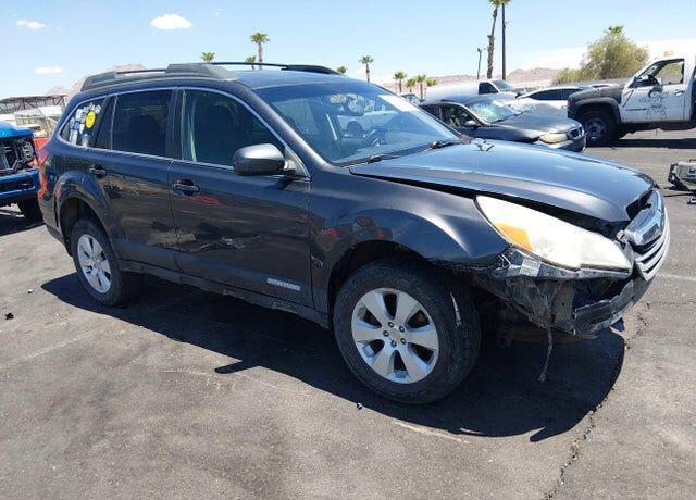 2012 SUBARU Outback