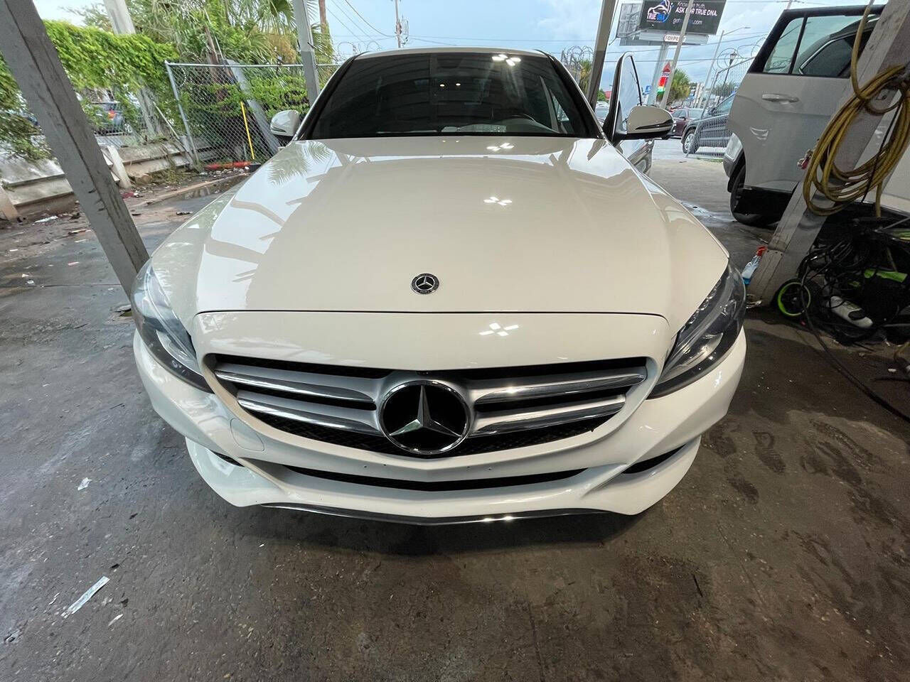 2018 MERCEDES-BENZ C-Class
