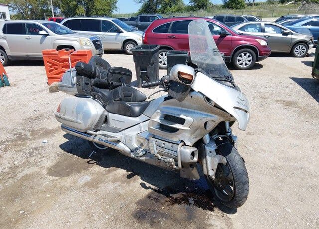 2005 HONDA GL1800