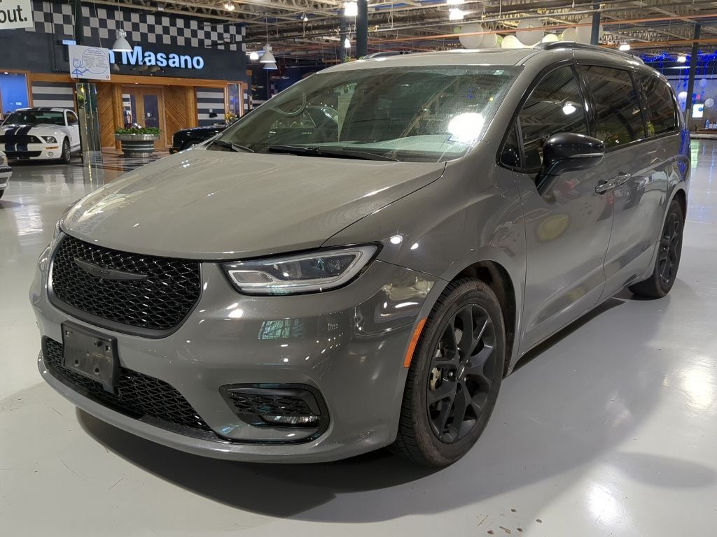 2025 CHRYSLER Pacifica