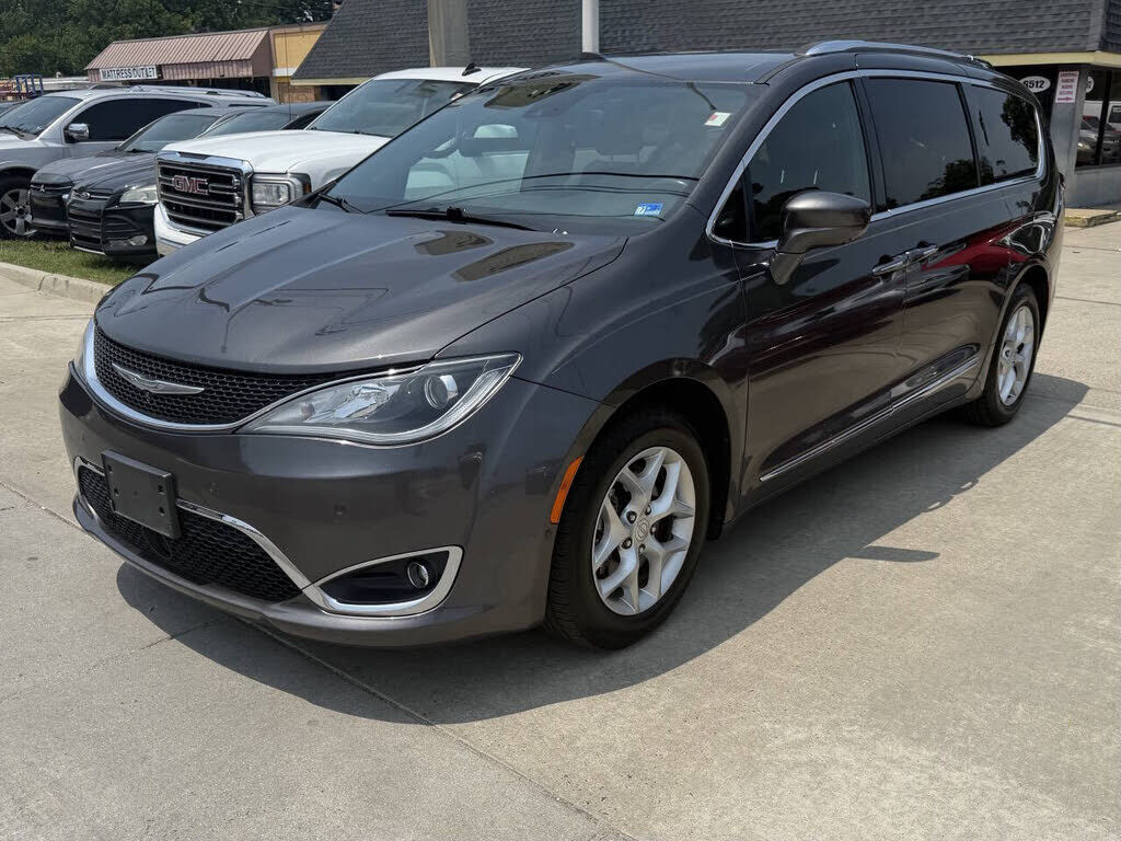 2020 CHRYSLER Pacifica