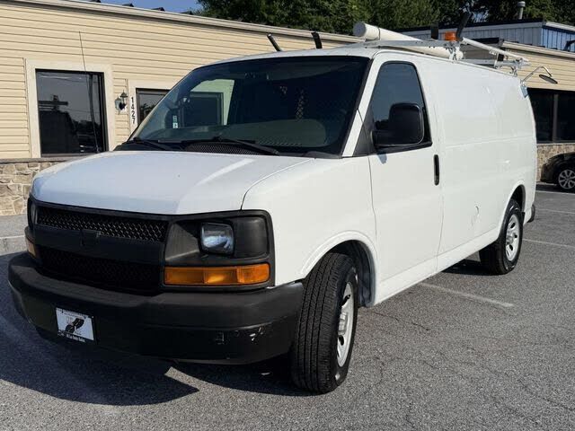 2011 CHEVROLET Express