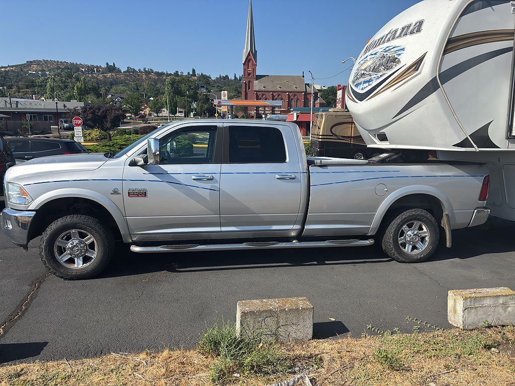 2012 DODGE Ram