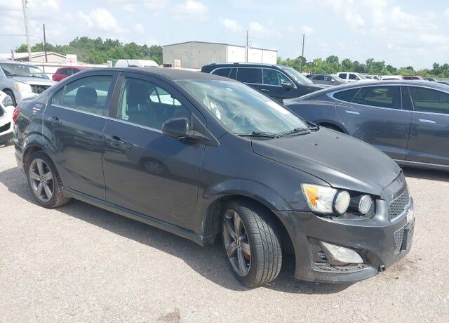 2016 CHEVROLET Sonic